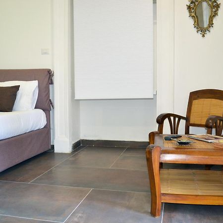 Questo Rinascimento Casa Newman نابولي المظهر الخارجي الصورة