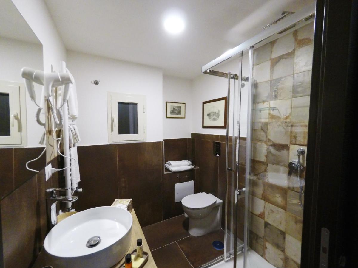 Questo Rinascimento Casa Newman نابولي المظهر الخارجي الصورة